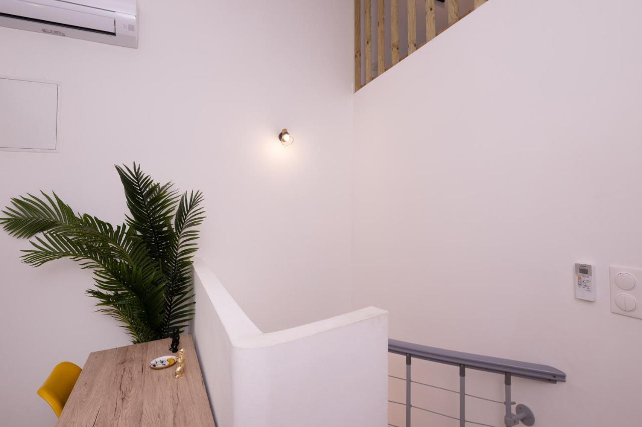 Le Nostradamus - Magnifique Appartement Cours Principal Plein Centre Avec Parking Salon-de-Provence Exterior foto