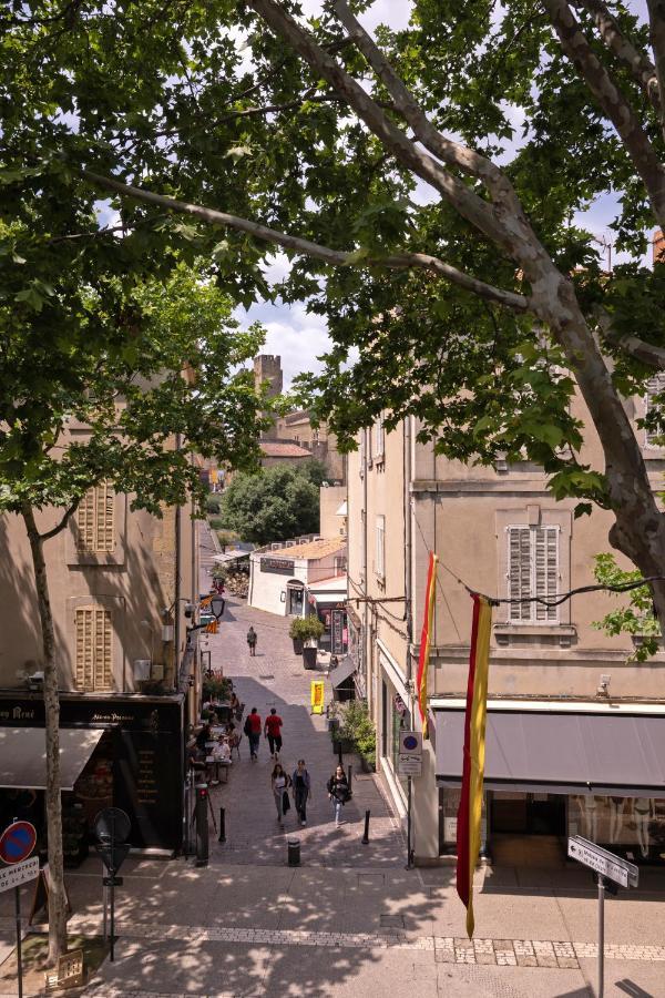 Le Nostradamus - Magnifique Appartement Cours Principal Plein Centre Avec Parking Salon-de-Provence Exterior foto